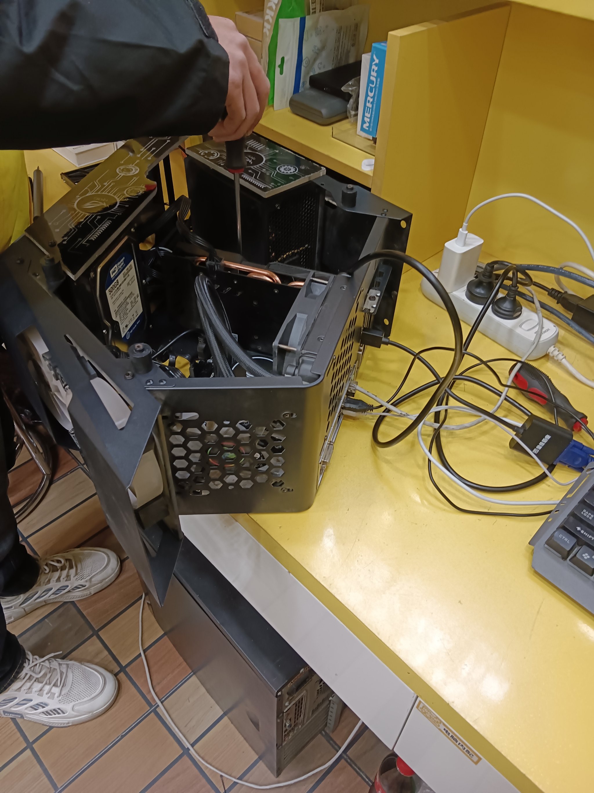 臺(tái)式機(jī)主板維修 計(jì)算機(jī)維修中的核心環(huán)節(jié)